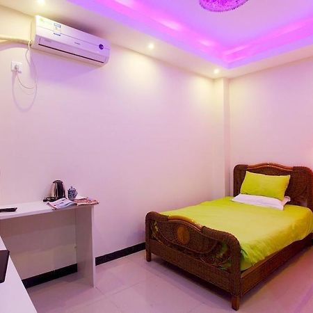 Sanya Noble The Seaview Tavern Hotel Bagian luar foto